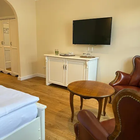 Weinquartier Minges Kirrweiler (Sudliche Weinstrasse)