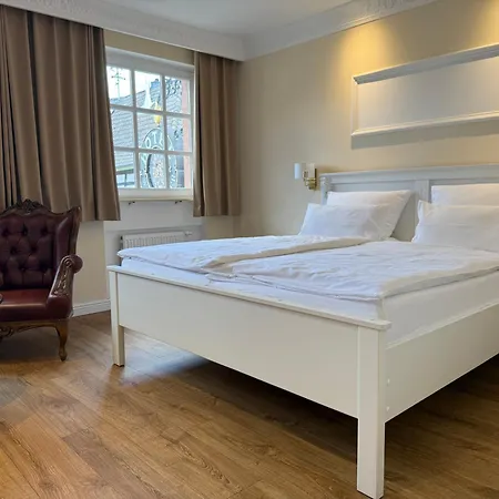 Hotel Weinquartier Minges Kirrweiler (Sudliche Weinstrasse)