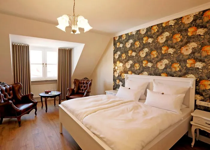 Hotel Weinquartier Minges Kirrweiler (Sudliche Weinstrasse)